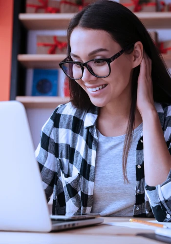 woman with laptop